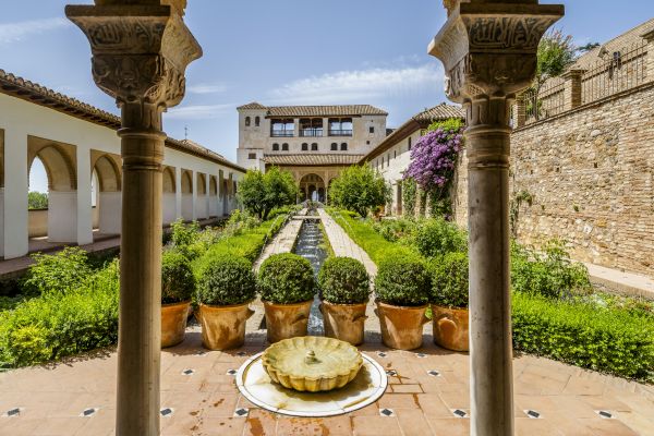 Cost of Courtyard Construction Service in Pasadena